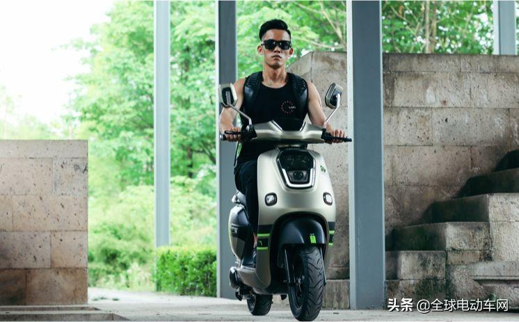爱玛电动车新款，引领智能出行新潮流