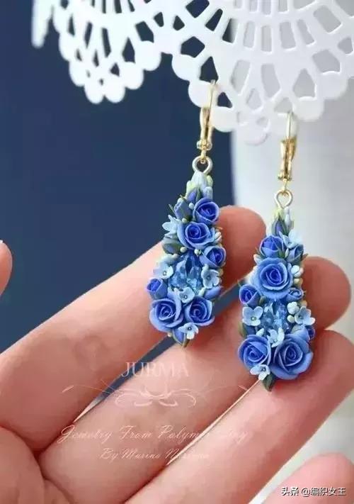 伤心花手链的制作方法