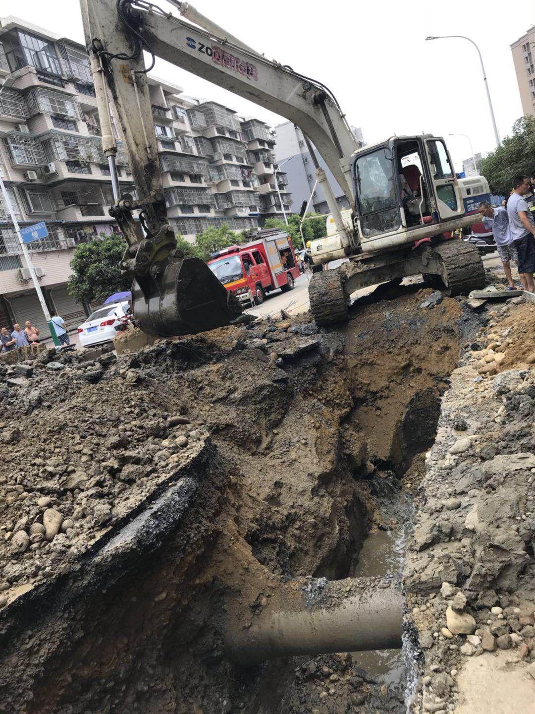 圆形混凝土污水检查井的设计与施工——一种高效、可靠的污水处理解决方案