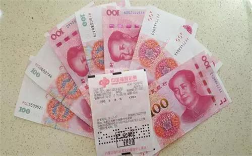 最近双色球开奖结果?